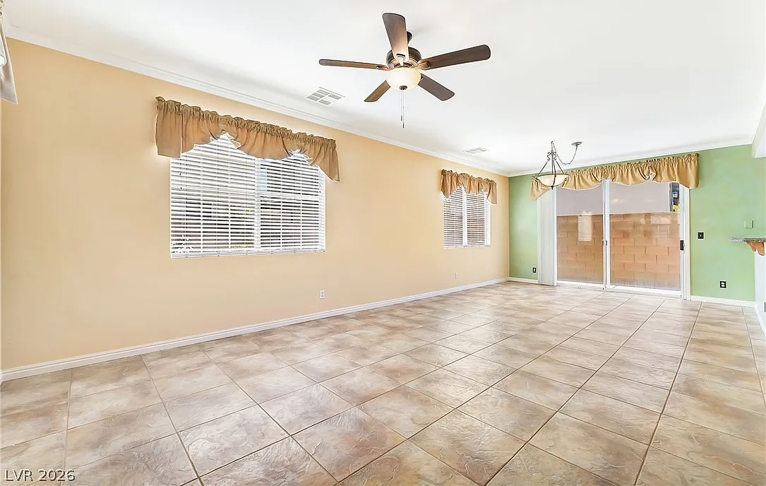 4 bed, 2.5 bath, 1777 sqft, $2,250 — Photo 3