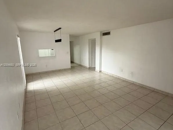 6884 N Kendall Dr APT C404, Pinecrest, FL 33156