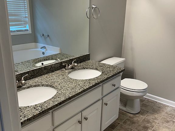 Picture of master bath area