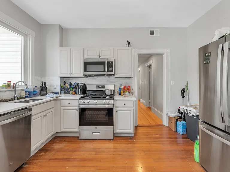 25 Edison Grn #2 — Photo 12