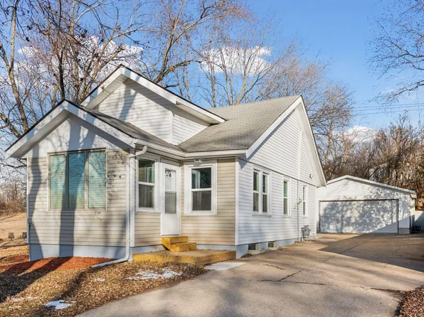 6026 White Dr, Prior Lake, MN 55372