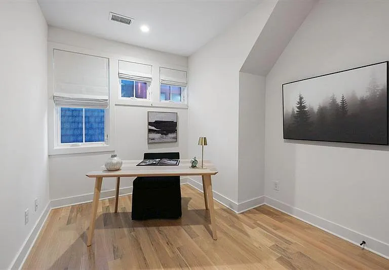 130 Arcadia Ave — Photo 32