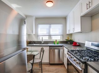 2466 Cedar Ave, Long Beach, CA 90806