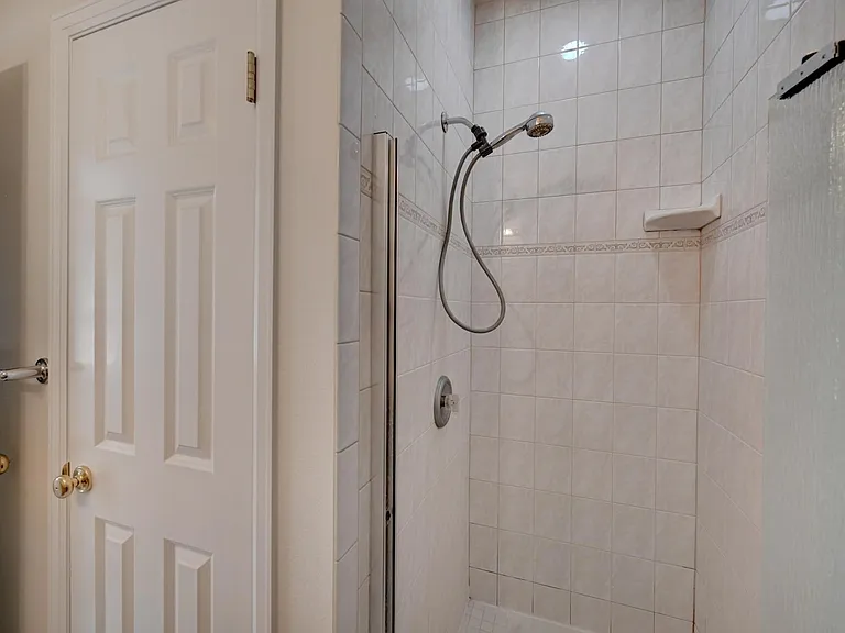 927 Jersey St — Photo 18