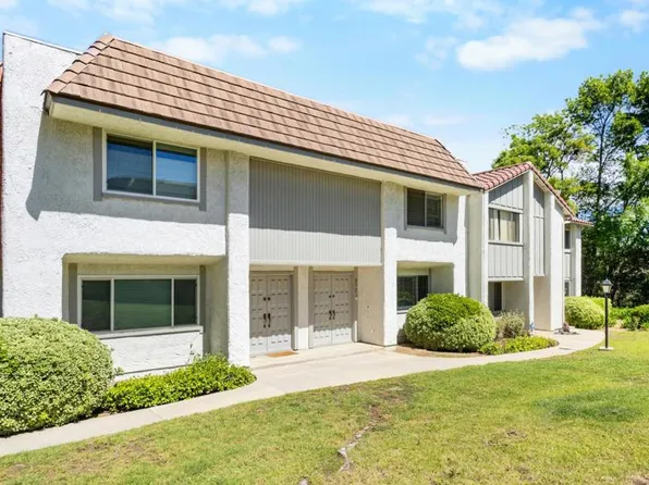 272 Green Moor Pl, Thousand Oaks, CA 91361