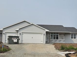 2524 Kilrush Rd, De Pere, WI 54115