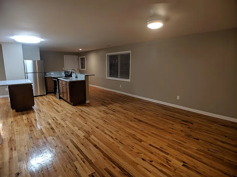 2435 S Dixie Dr — Photo 27