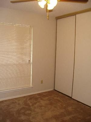 3rd image of 9335 CLIFF WAY