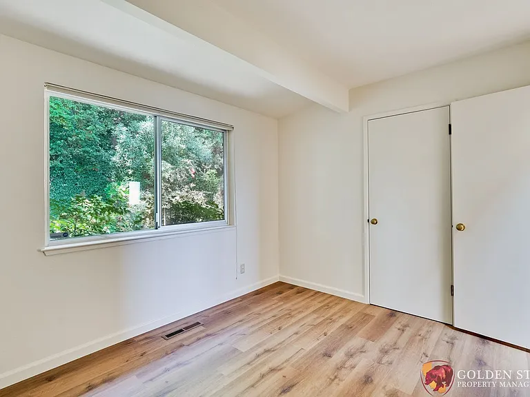 15479 Belnap Way — Photo 12