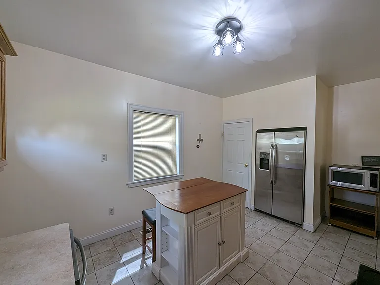 180 Lexington Ave — Photo 19