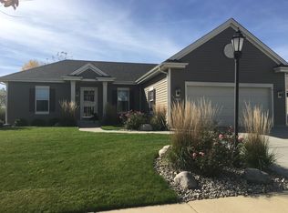 3107 Tanglewood Dr, Waukesha, WI 53189