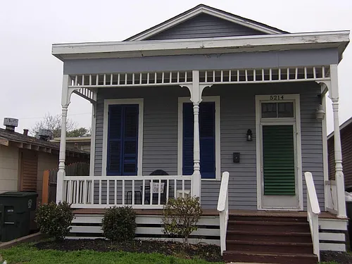 5214 Avenue R Photo 1