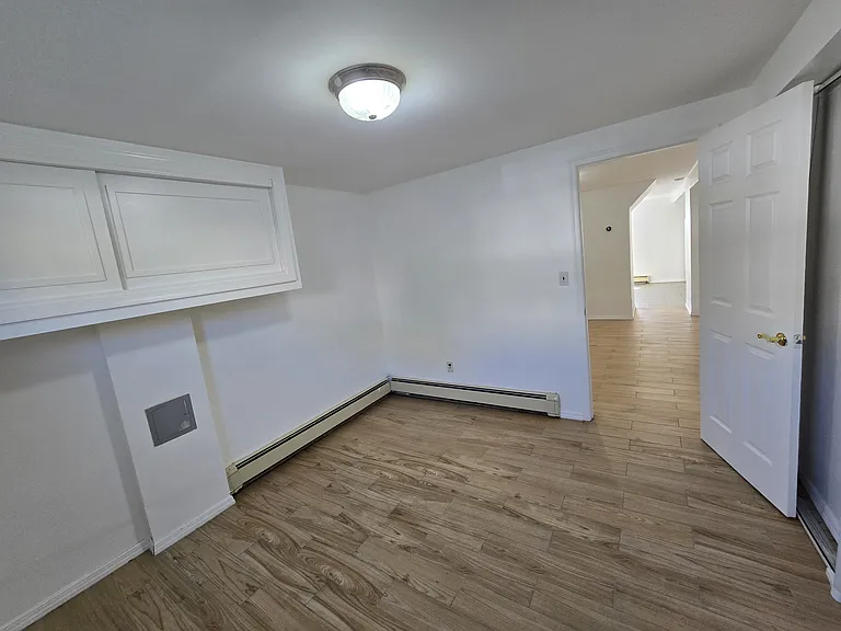 132 Ontario Ave #B — Photo 14