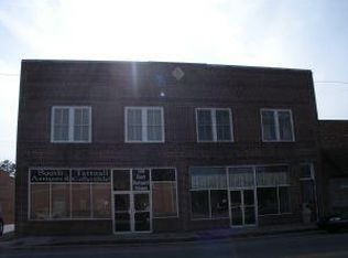 109 E Barnard St APT 1, Glennville, GA 30427