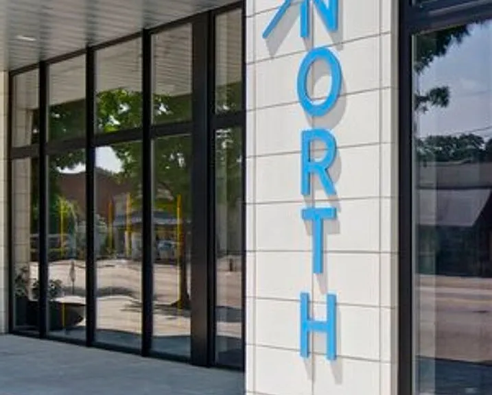 10 North — Photo 44