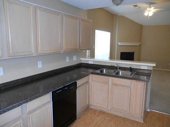 3rd image of 2708 Pioneer Ln