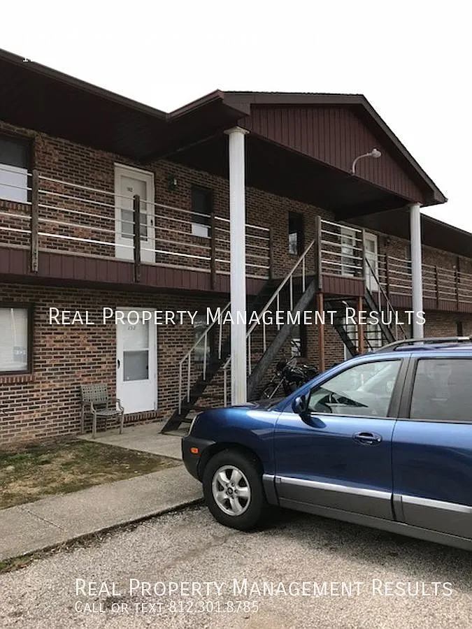 Building Photo - 150 W Sycamore St #154