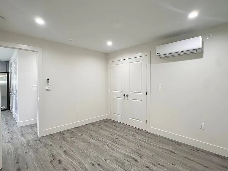 11512 Oxford Ave — Photo 19