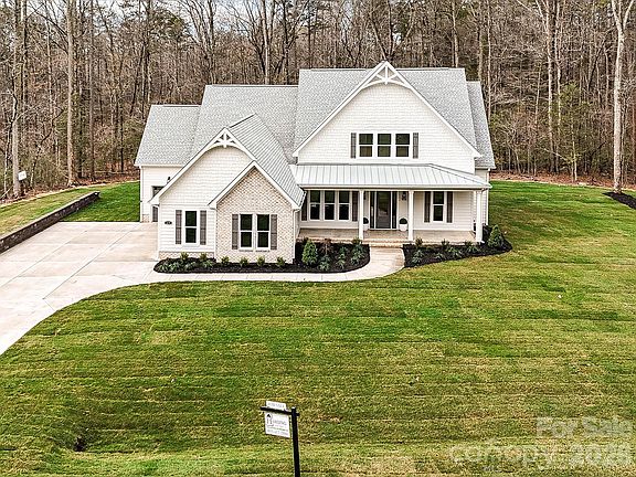 2nd image of 425 Snow Goose Walk