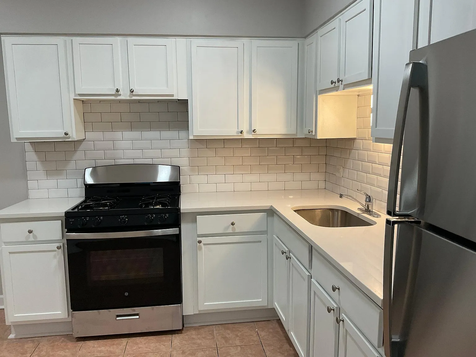 2 bed, $1,450 — Photo 4