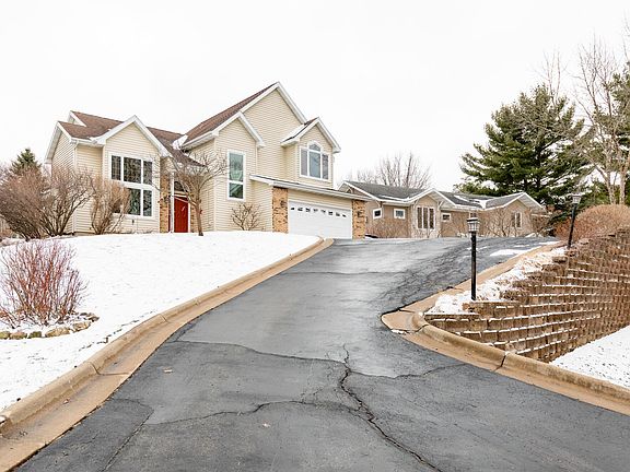 3rd image of W5761 Thistledown Dr