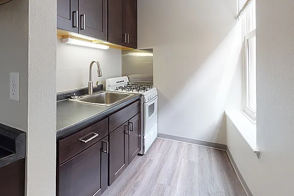 1040 E. Knapp St. — Photo 10