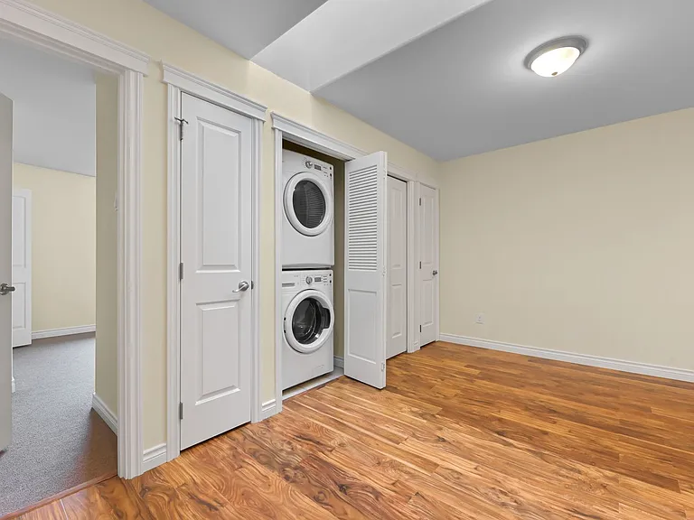 5760 Legoe Ave — Photo 21