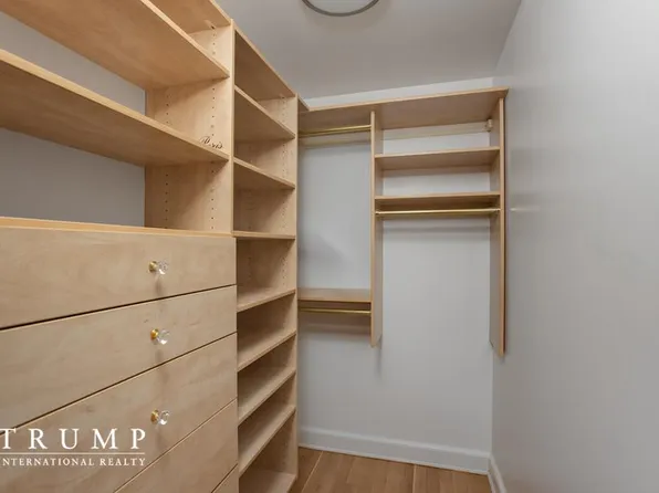 502 Park Avenue image 14 of 15