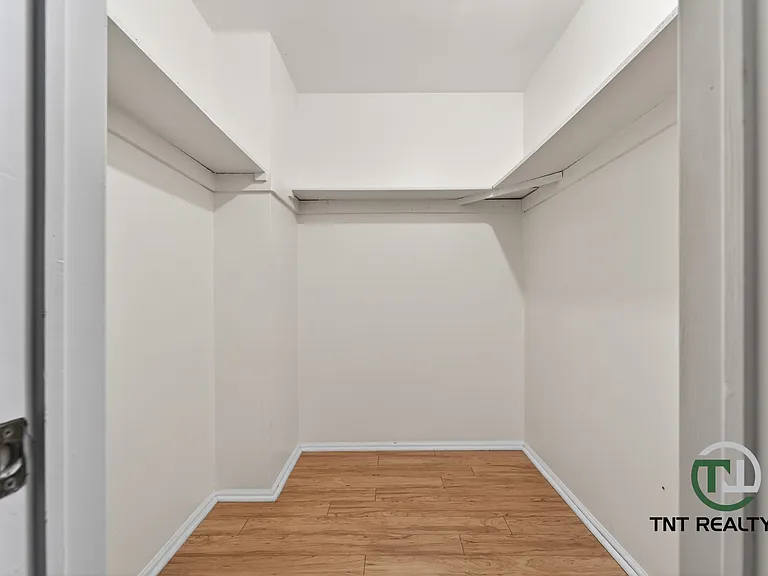 323 Constitution Cir — Photo 20
