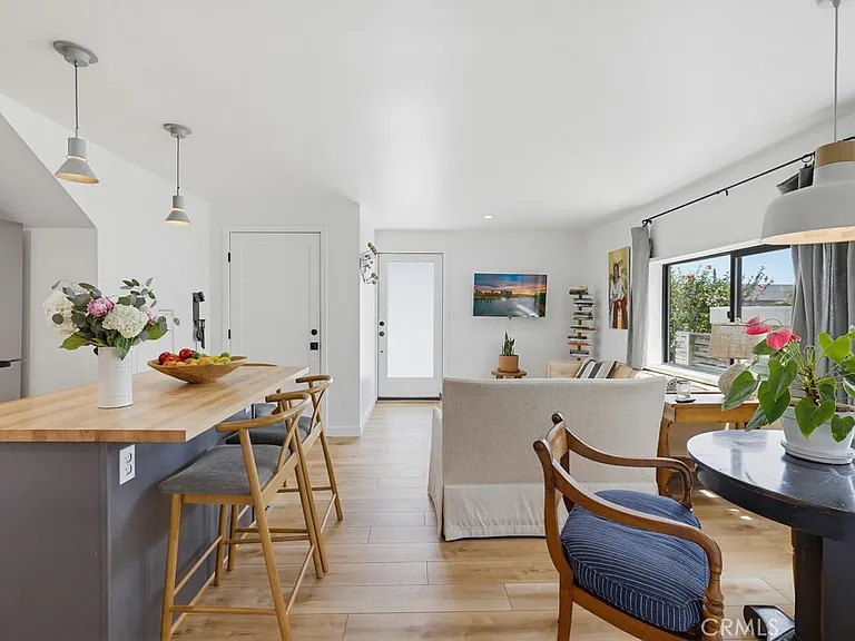 450 Ruby St — Photo 6