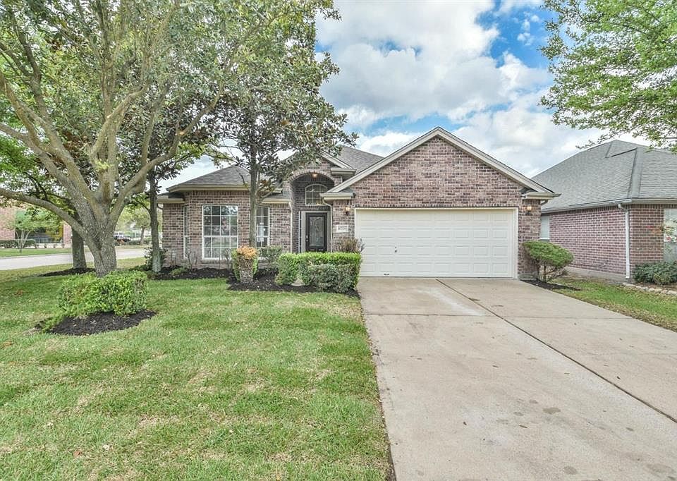 1st image of 10726 Starlit Meadows Ct