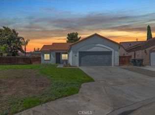 1733 Giverny Ct, San Jacinto, CA 92583