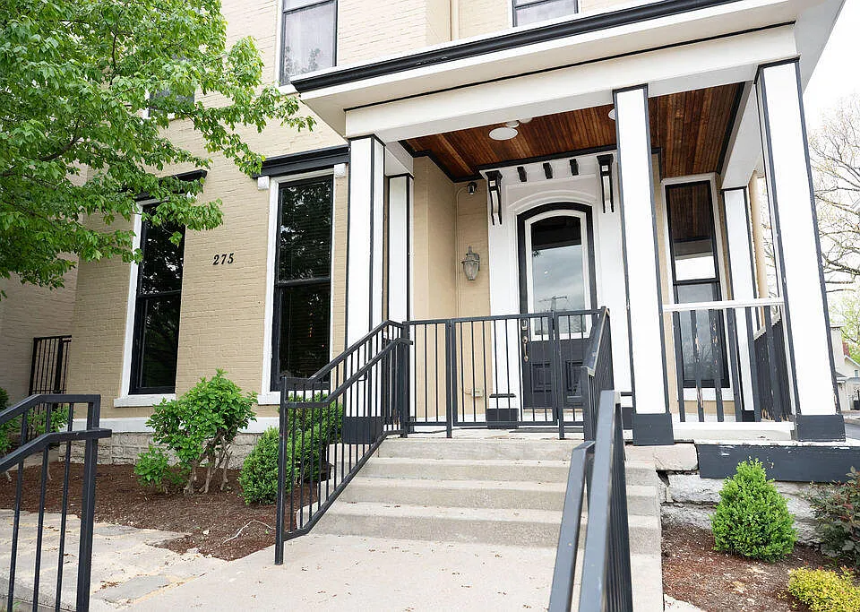 275 S Limestone St #150