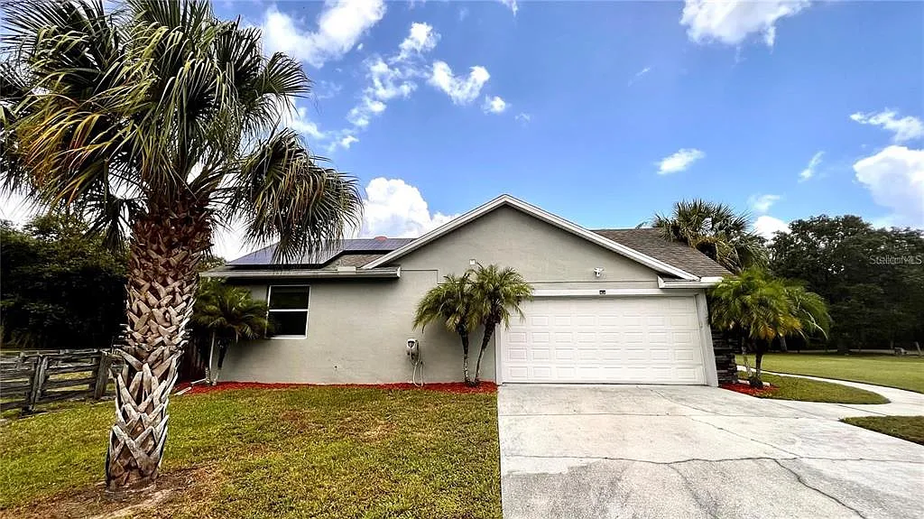 3 bed, 2.0 bath, 1932 sqft, $4,400 — Photo 4