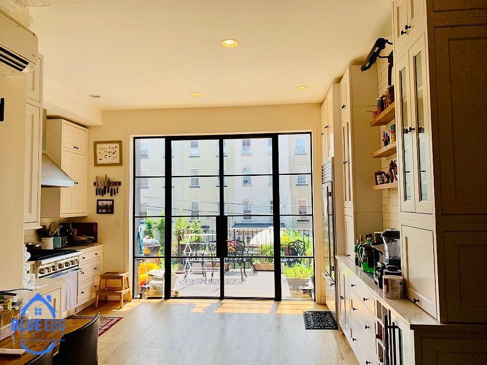 1st image of 380 Hancock St APT 1