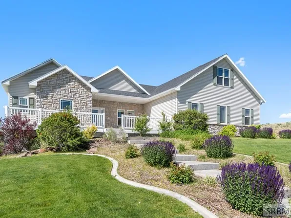 5365 S Tappan Falls Dr, Idaho Falls, ID 83406