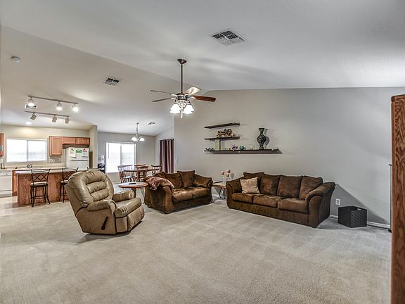 5th image of 38480 N La Grange Ln