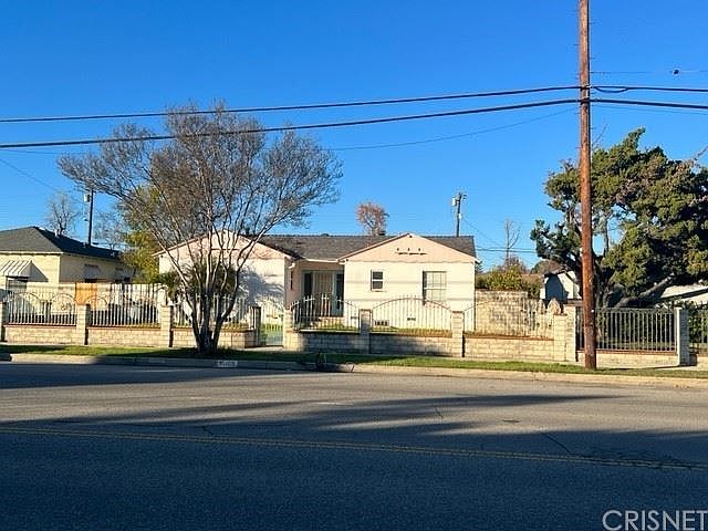 1st image of 15109 Lassen St