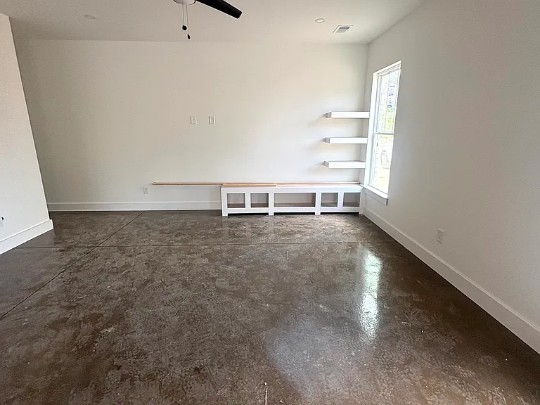 2464 Millwood Ave #1 — Photo 8