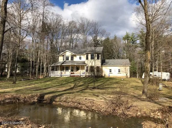 18751 Windingbrook Rd, Big Rapids, MI 49307