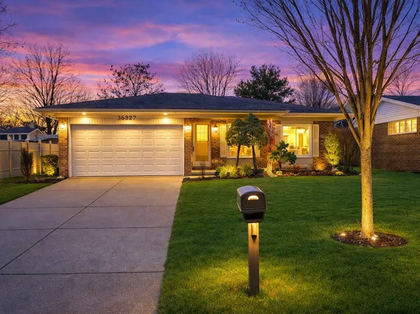 39327 Timberlane Dr, Sterling Heights, MI 48310