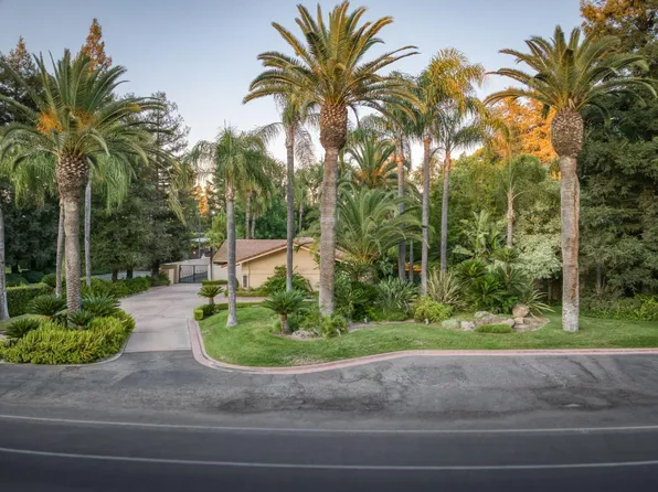 5560 N Forkner Ave, Fresno, CA 93711