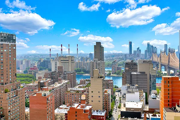 Sold by Douglas Elliman | media 8