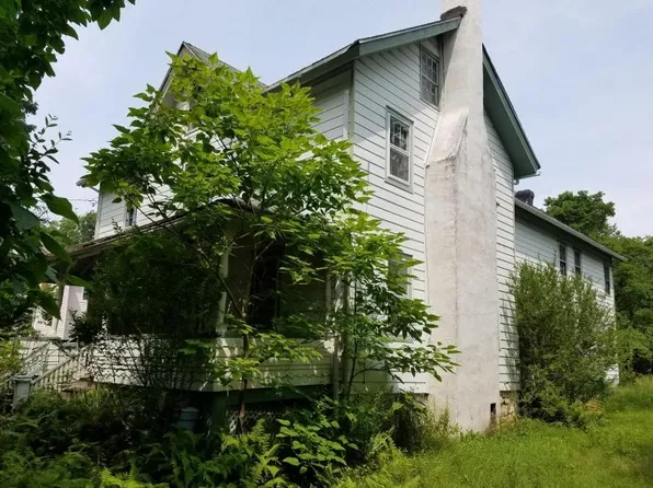 4 Upper Lehigh Main St, Freeland, PA 18224