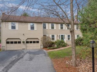 4 Thoreau Ave, Chelmsford, MA 01824