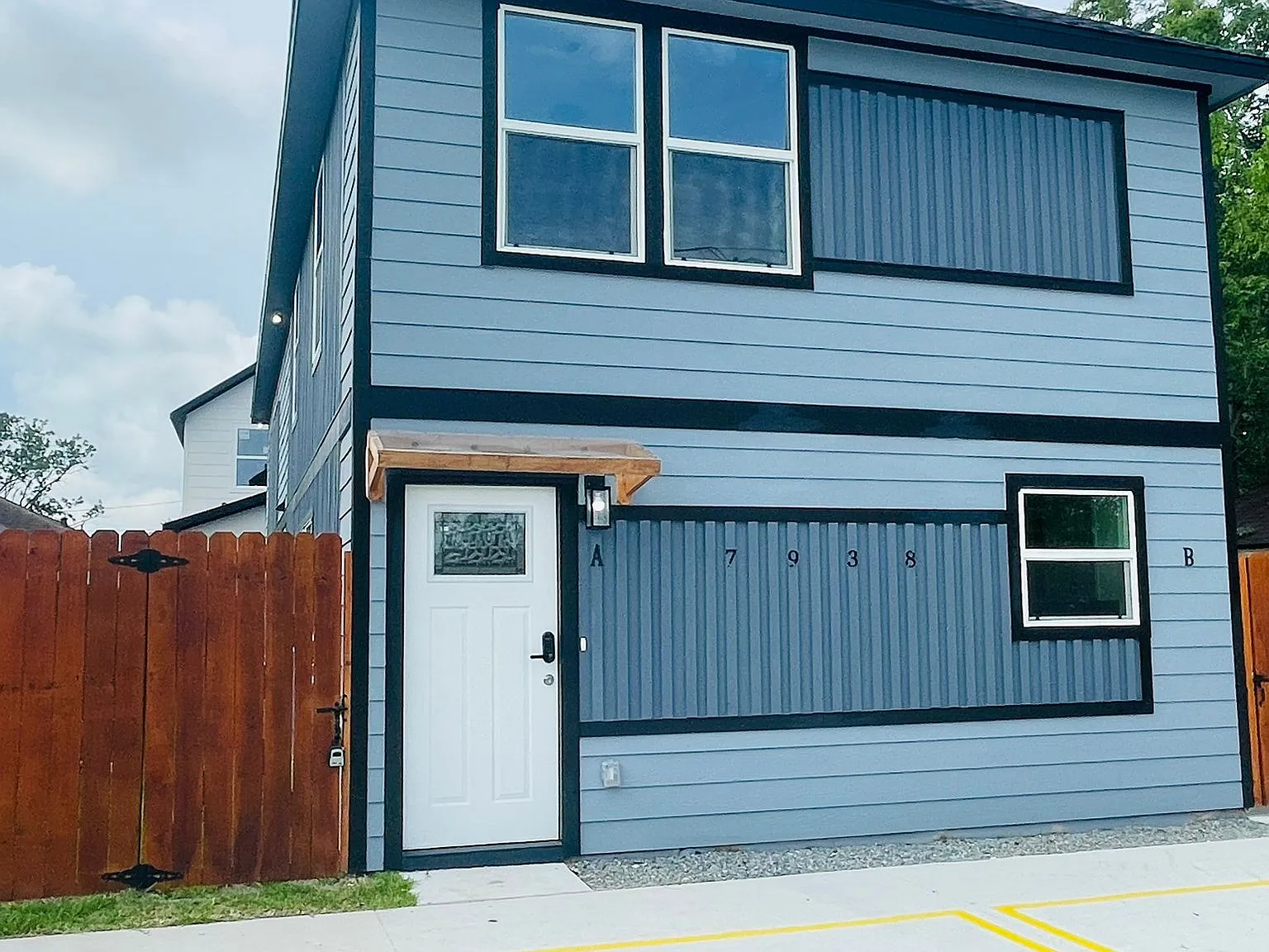 3 bed, 2.5 bath, 1150 sqft, $1,750 — Photo 1