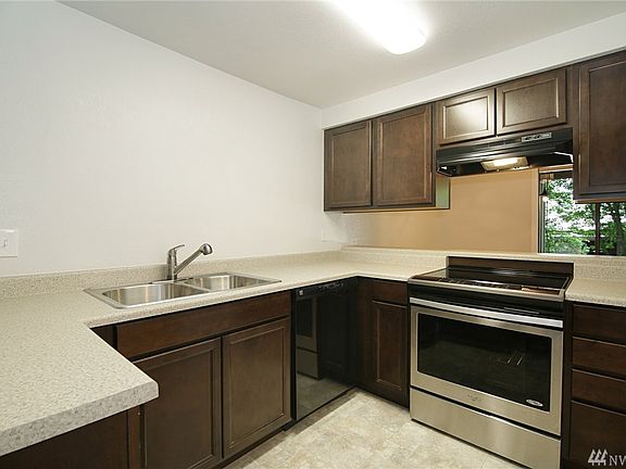 5th image of 12700 NE 116th St #15-L