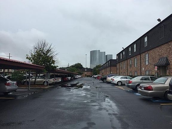 3rd image of 2521 Metairie Lawn Dr APT 12305
