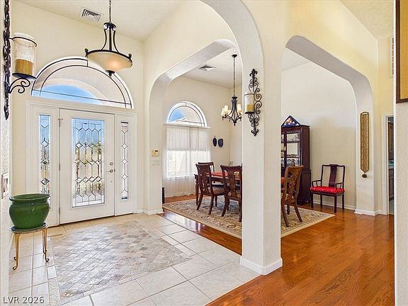 2nd image of 6841 Longmeadow Dr