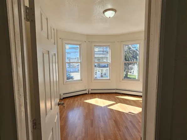 421-423 E 18th St #2L, Paterson, NJ 07524